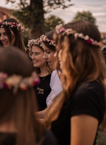 JGA Junggesellinnen Abschied Warendorf Fotograf Blumen Kranz Workshop Alina Schwertner