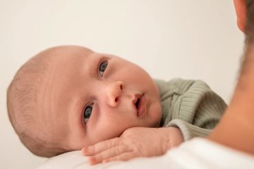 Baby Shooting Newborn Everswinkel Warendorf Alina Schwertner Fotograf Schwangerschaft Fuß GoldenHour