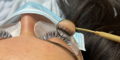 Lash Extensions 101: Humidity & Glue 