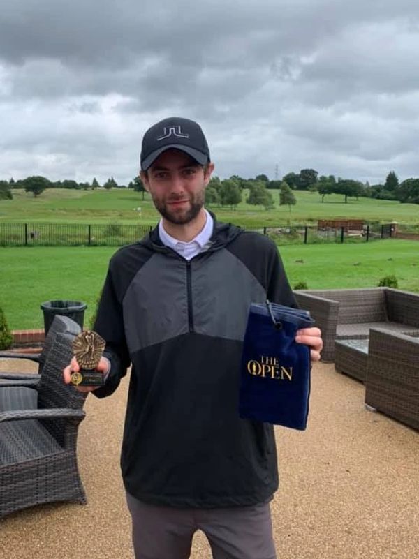 Event: Rayleigh Cup
Date: 8/08/21
Sam Johnston winning the nearest to the pin. Claiming a limited ed