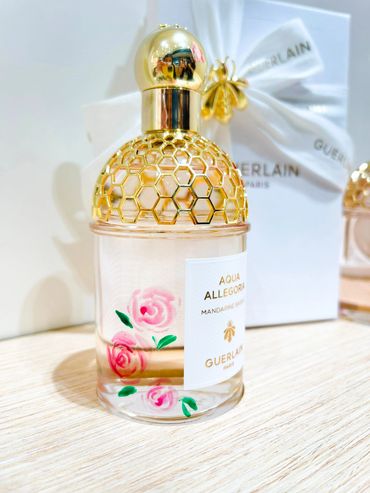 Live Activation | Perfume Bottle Painting, Guerlain. 
2022.