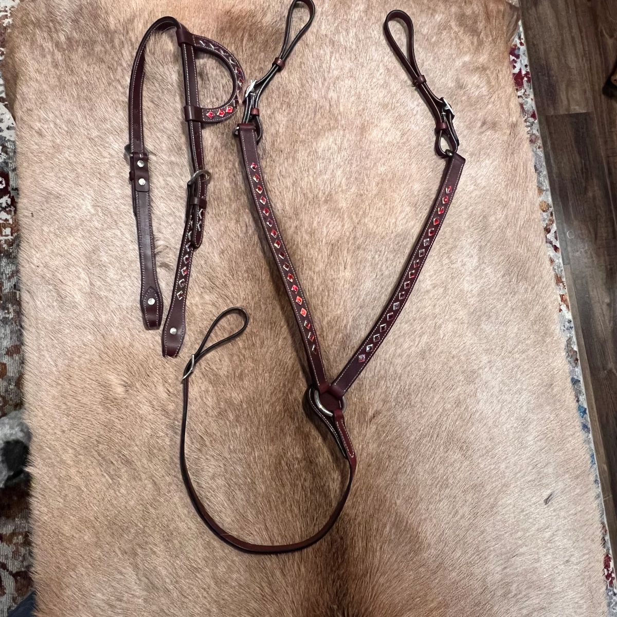 Riata Leather Tack set with Headstall and Breast Collar with Red Diamond  Design