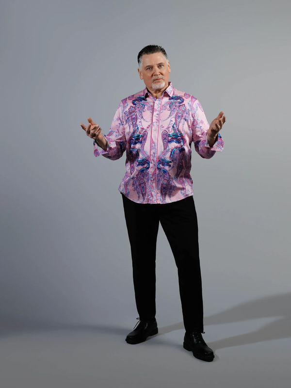 Photo by Marty Gottlieb.
Shirt by Barabas.