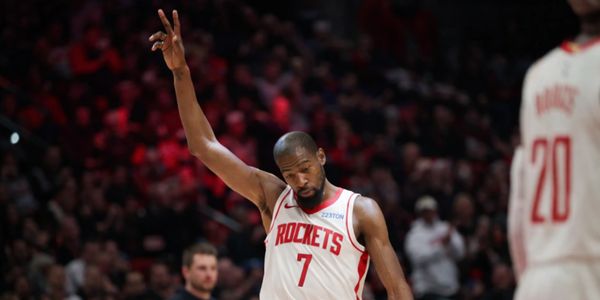 Kevin Durant Passes Wilt Chamberlain On NBA Scoring List

