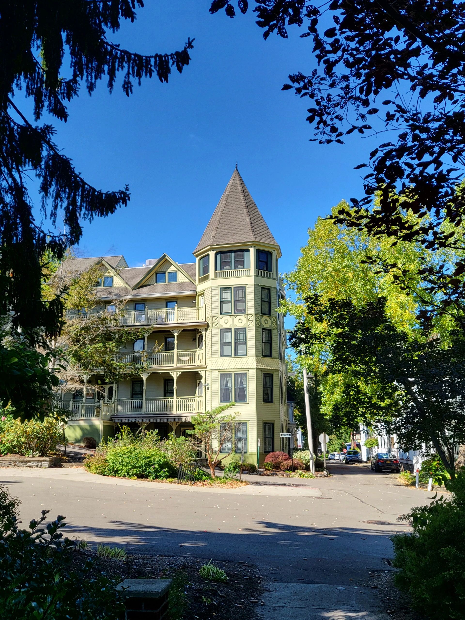 Aldine Garden Suites Chautauqua Institution and Lake Vacation Rental