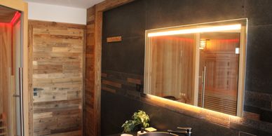 Sauna du chalet motagne font romeu avec immense salle de bain de 16 m2 et douche à l'italienne