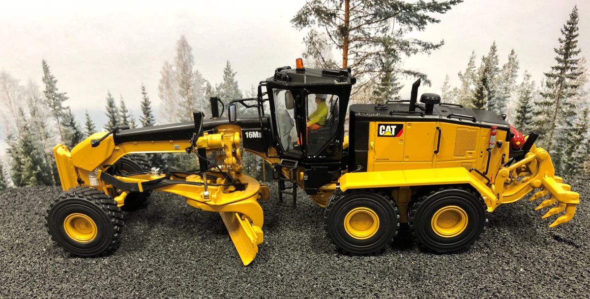 1:50 Scale Die-cast 1:50 Scale Cat 16M3 Motor Grader Diecast Model
