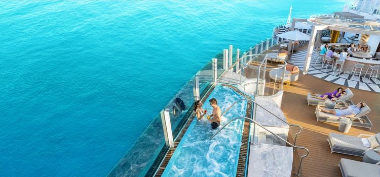 Adult infinity pool on Norwegian Cruise Line