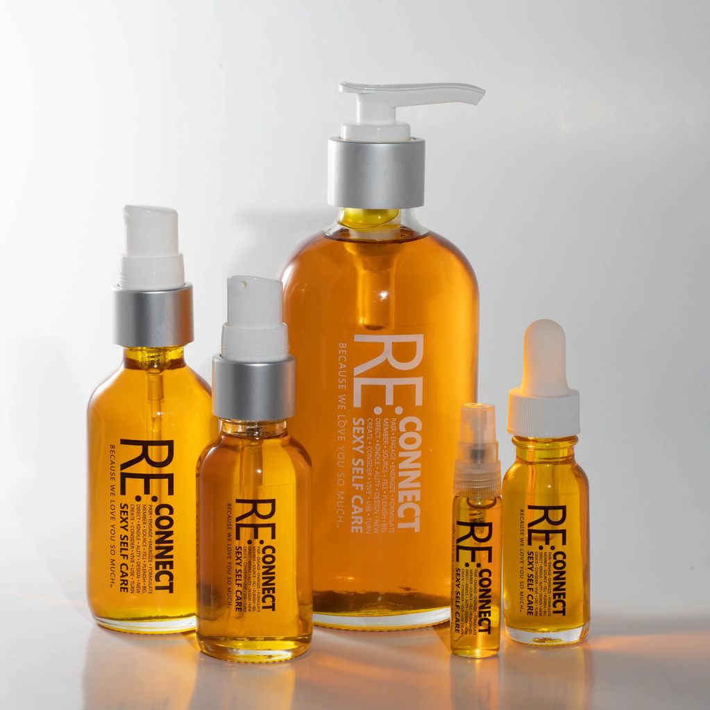 
Gskin conditioning oil. Seabuckthorne, Rosehip, Evening Primrose, Jojoba, Almond, Orange, Jasmine, 