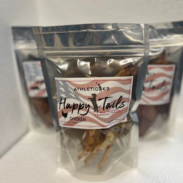 Air dried all natural chicken feet . No persavaties, or additives. 