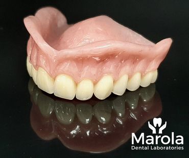 Acrylic denture 