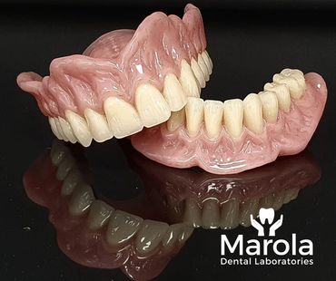 Acrylic denture 