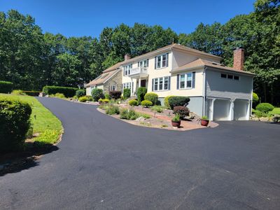 Matts Paving, New Driveway in Sharon, MA call 781-844-8948 