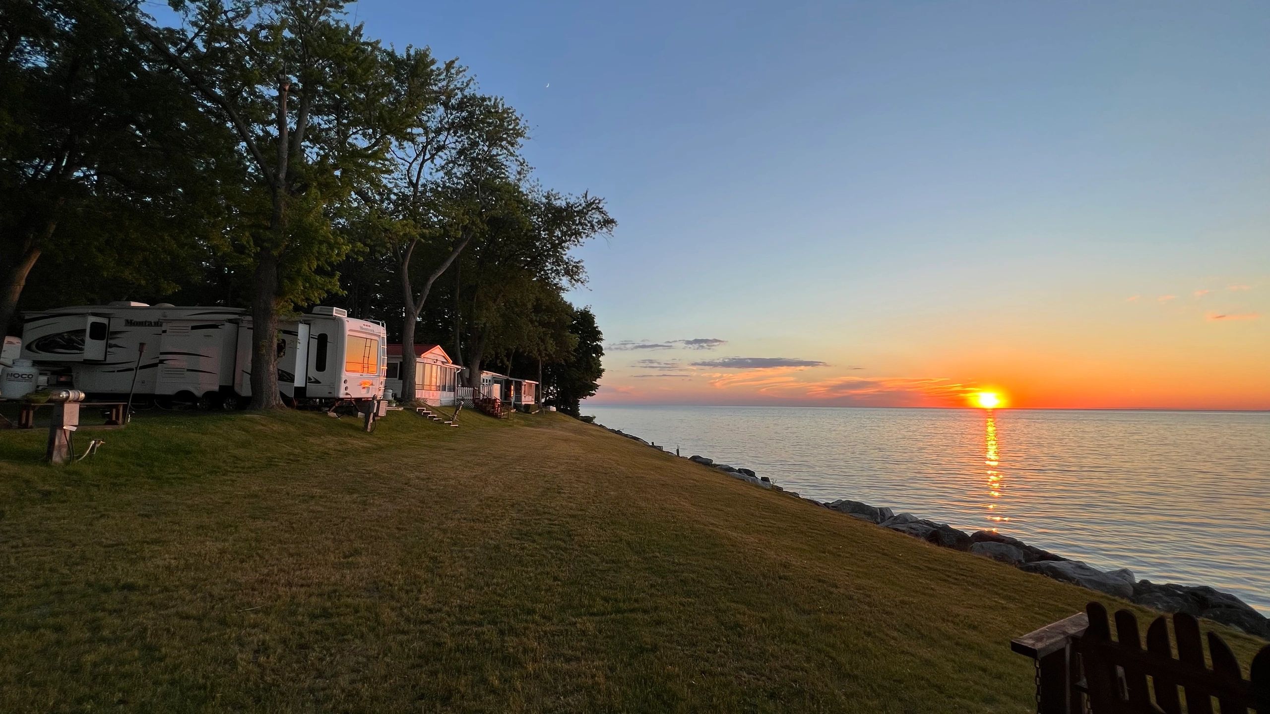 Willow Beach RV Park RV Park, Season RV Space