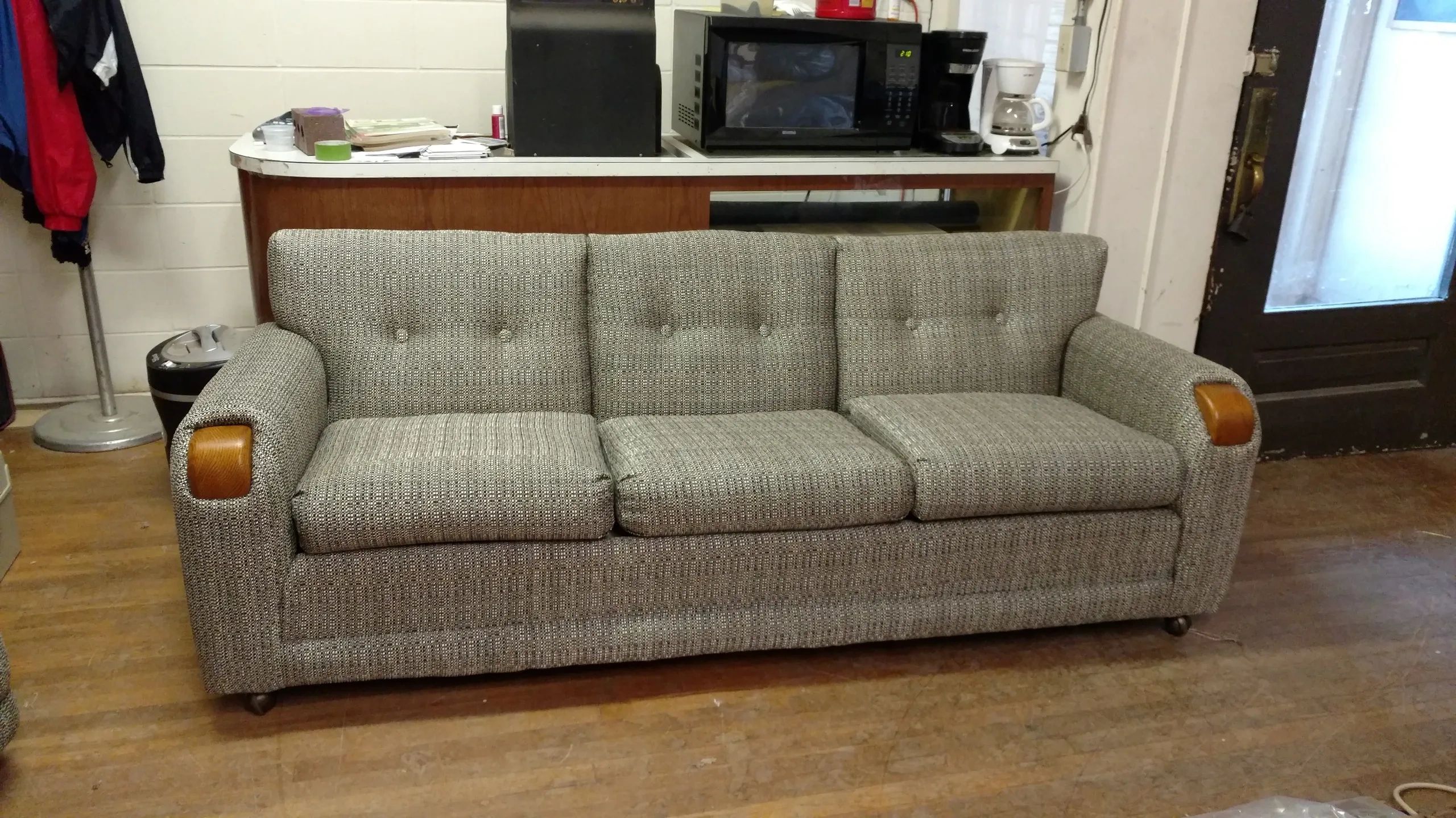 Turn your worn out sofa to a beautiful piece you can be proud to show off.