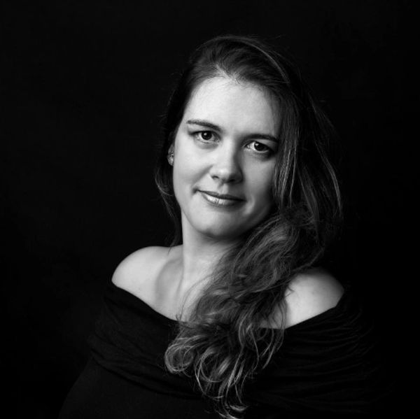 Roberta Tarabal Fotografia especializada em ensaio gestante e newborn em estúdio - Belo Horizonte