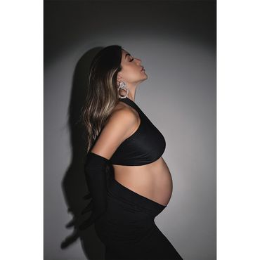 Ensaio gestante fashion em estúdio em Belo Horizonte