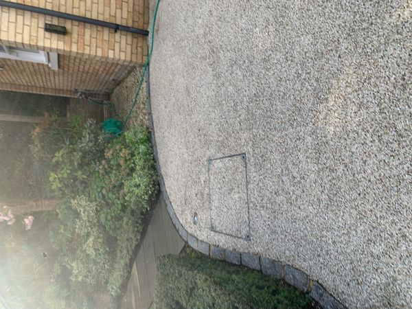 Driveway resin clean 