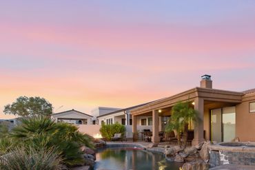 Enjoy your own private backyard retreat featuring a refreshing pool and putting green. Whether you’re practicing your short game, cooling off in the pool, or relaxing with family and friends, this outdoor space is designed for fun, relaxation, and unforgettable Lake Havasu days.