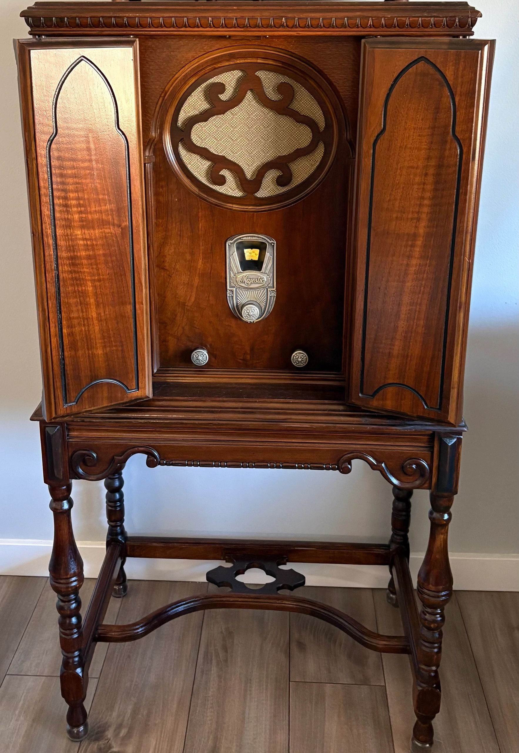 Majestic Model 92 Circa 1929