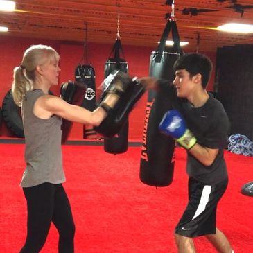 Fitness Defense Kickboxing class