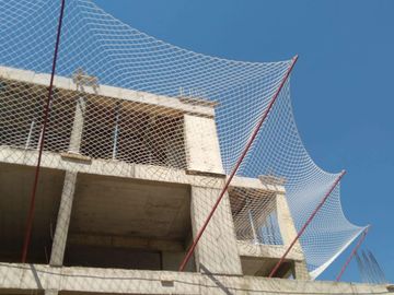 MERDİVEN FİLESİ BALKON FİLESİ GÜVENLİK FİLESİ KUŞ FİLESİ KEDİ FİLESİ HALI SAHA FİLESİ İŞ GÜVENLİĞİ 