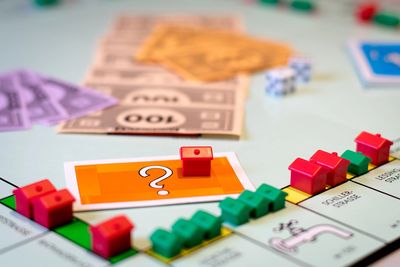 "monopoly board"