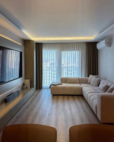 Modern ve sade salon tasarımı.
