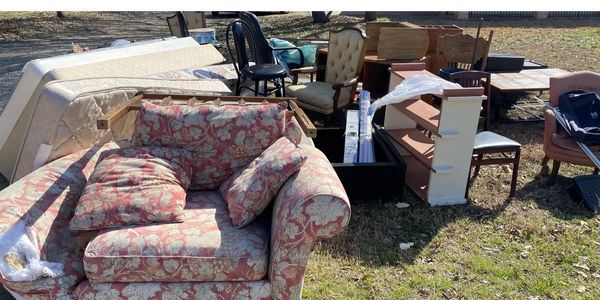 Household items removed by TextMeYourJunk.