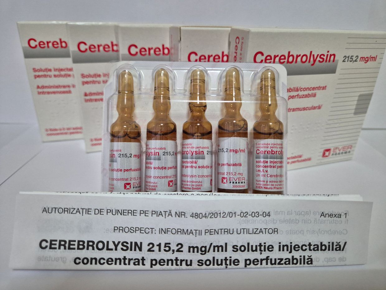 Cerebrolysin injectable solution ampoules with packaging and information leaflet.
