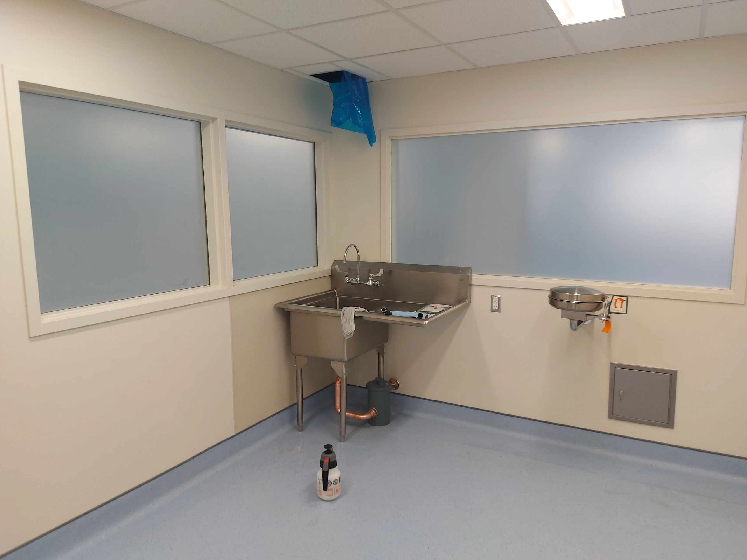 How Window Film Improves Patient Privacy in Mississauga Hospitals