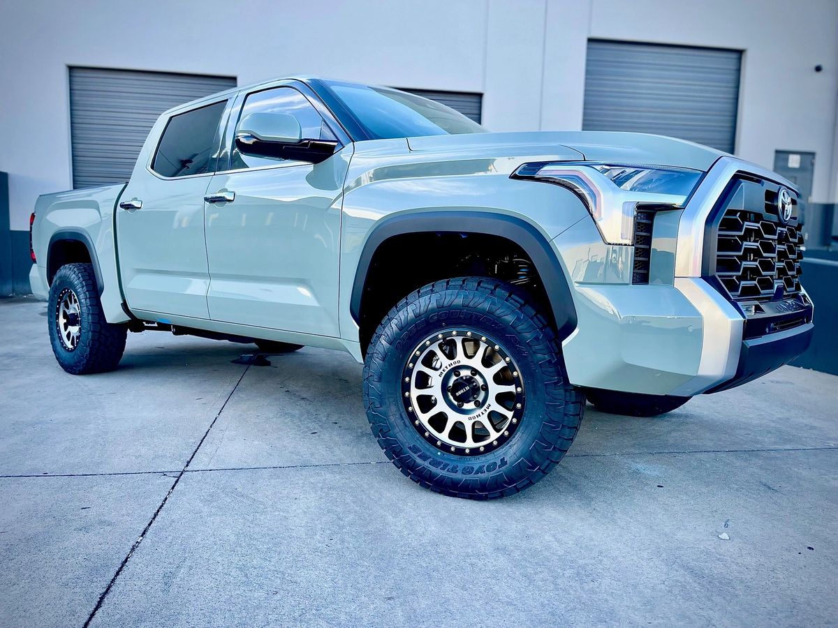 Westcott Designs 2022 Toyota Tundra Preload Collar Lift Kit – SR5, Limited,  Platinum, 1794, TRD Sport, AVS/Air Ride (Model: AVS/Air Ride (Hitachi  Shocks), Finish: Black Anodized)