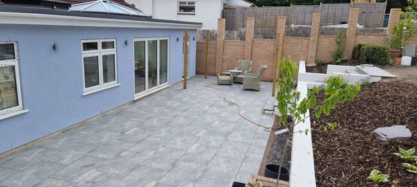 Complete managed project in Kingswood, Bristol to provide extension, patio & landscaping