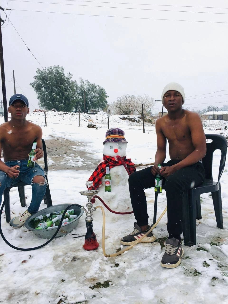 Liquor brand Stella Artois is looking for the KwaZulu-Natal men who went viral for their snow photos over the weekend.