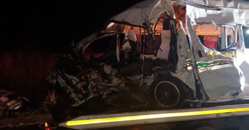 Dead R63 15 Dead in Head-On Collision on R63 in Eastern Cape