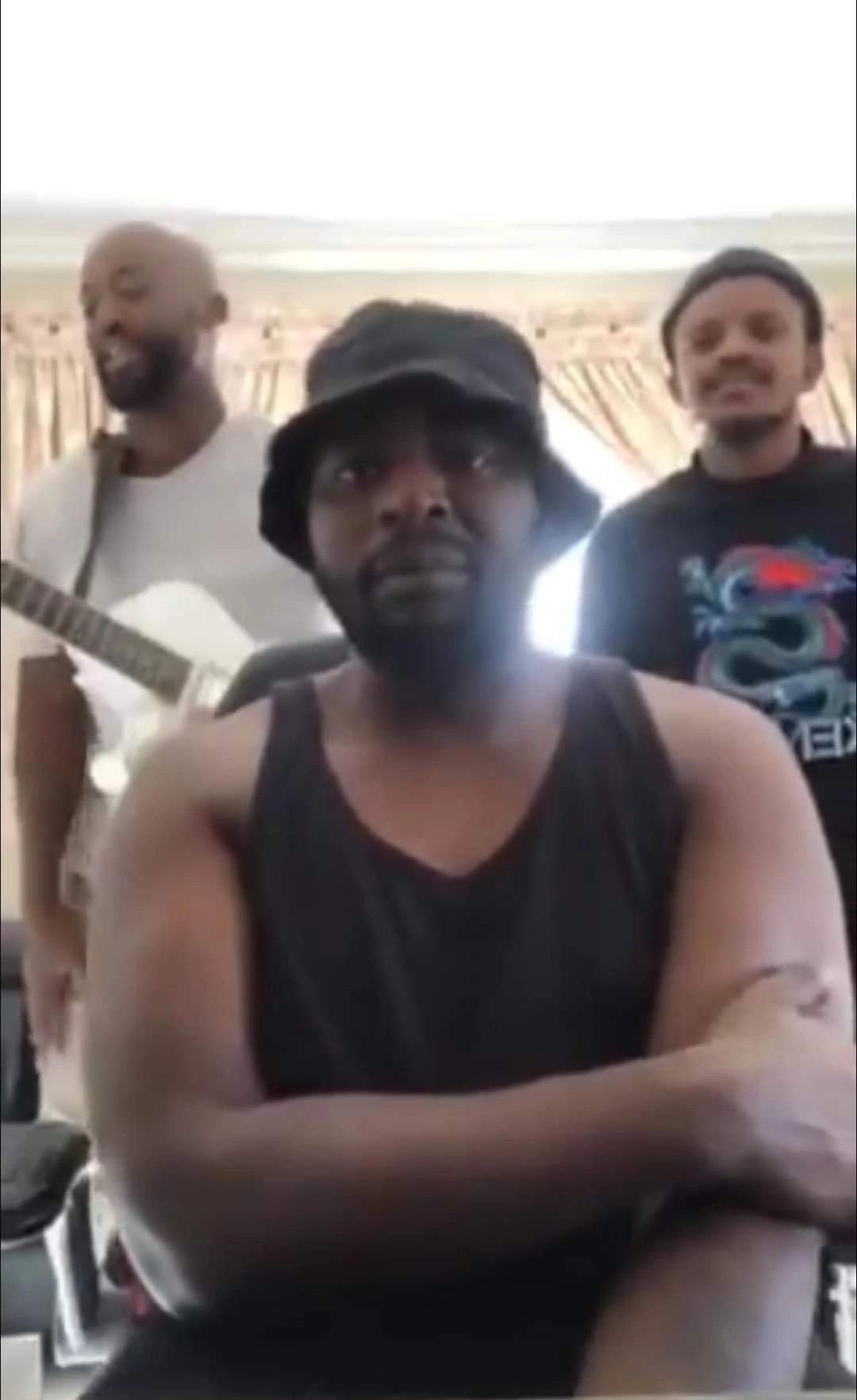 A man known as Xolani Skhosana who works with Dj Maphorisa and Kabza as a guitarist has been rushed to hospital, after being involved in a car crash. Details surrounding his condition are unknown at the moment. A man known as Xolani Skhosana who works with Dj Maphorisa and Kabza as a guitarist has been rushed to hospital, after being involved in a car crash. Details surrounding his condition are unknown at the moment.
