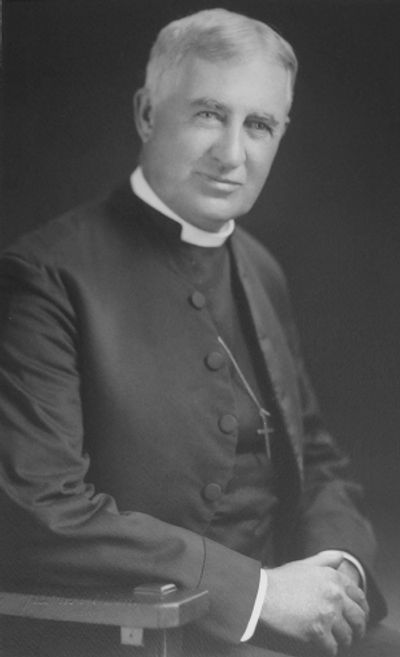 Photo of Rev. Robert E. Talbot