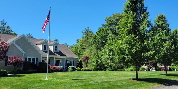 Residential flagpole