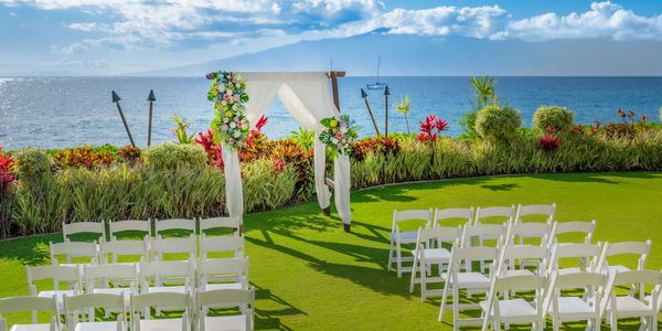 Royal Lahaina ocean front wedding lawn