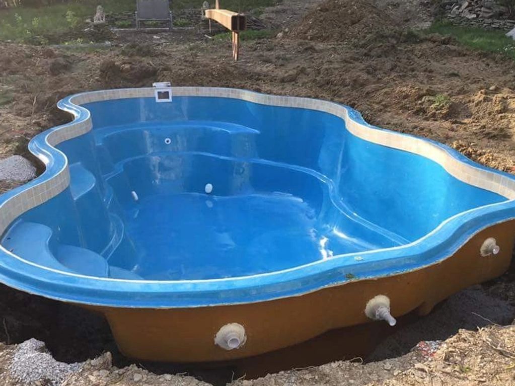 Fiberglass pool installed in hole, tiled in ground pool, NJ, DE, PA, NY, CT, MA, MD, VA, OH,TN, NC