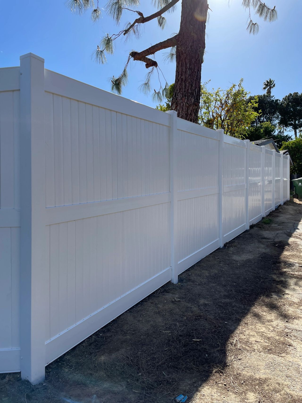 22. The Benefits of Vinyl Fences for Long-Term Durability