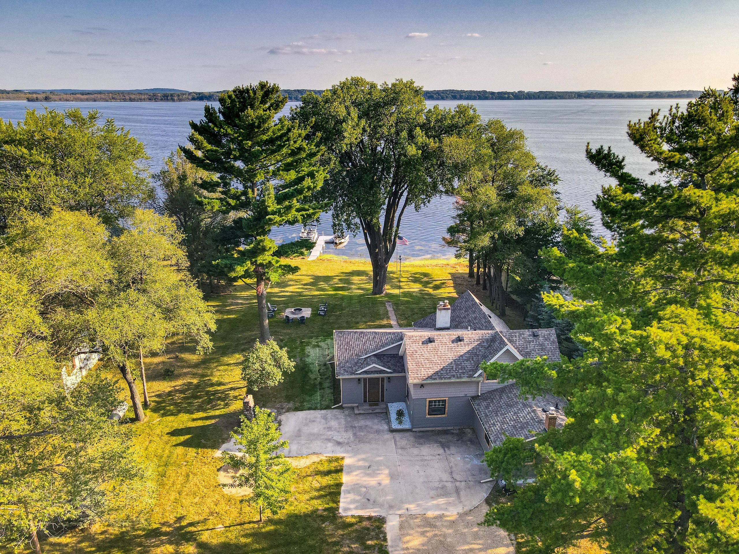 Vacation Rental Puckaway Lakehouse