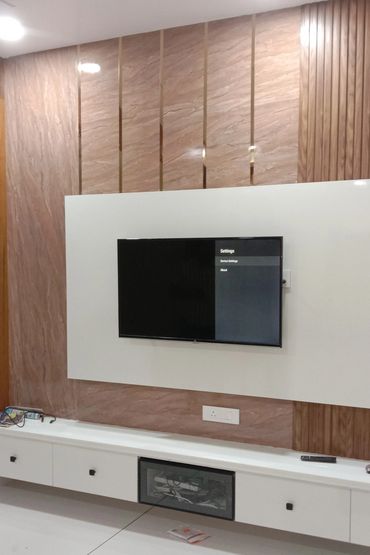 43 inch tv fitting on wooden sheet