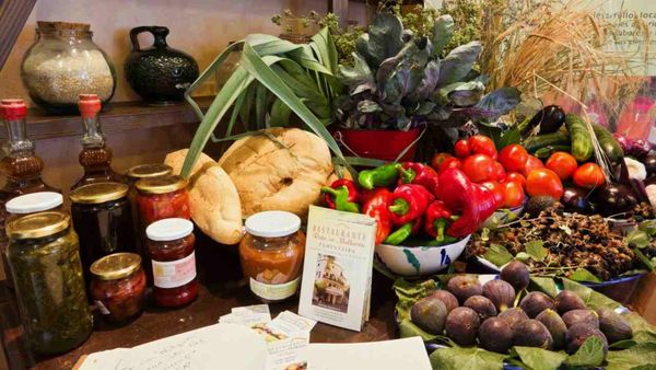Los productos frescos de cada temporada, las tradiciones y un clima mediterráneo de montaña posibili