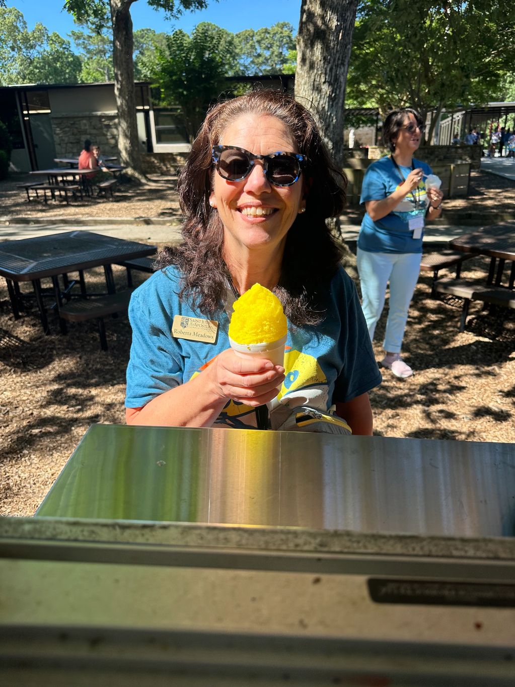 "Sweet treats and sunny smiles! 😋☀️ #BrainFreezeDelights"