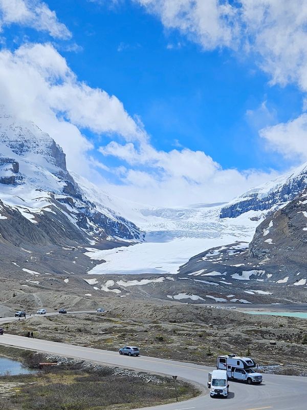 Columbia Icefields Adventure Centre, Ice Explorer, Athabasca Glacier