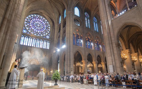Paris, Notre Dame, Interior, Church service