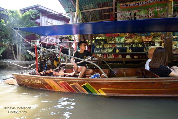 Thailand, Ayutthaya Floating Market long tail boat, street food