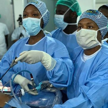 Dr Sala Abdalla performing laparoscopic surgery.