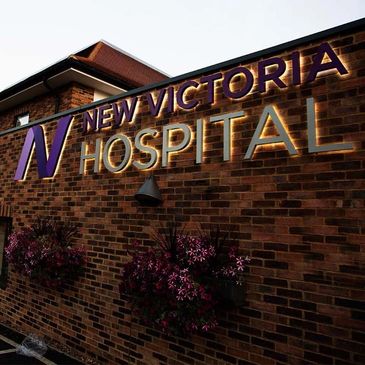 Facade of the New Victoria Hospital in Kingston upon Thames. Image is also a link to the hospital ho